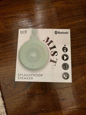 iJoy Mist Splashproof Bluetooth Speaker - Mint Green